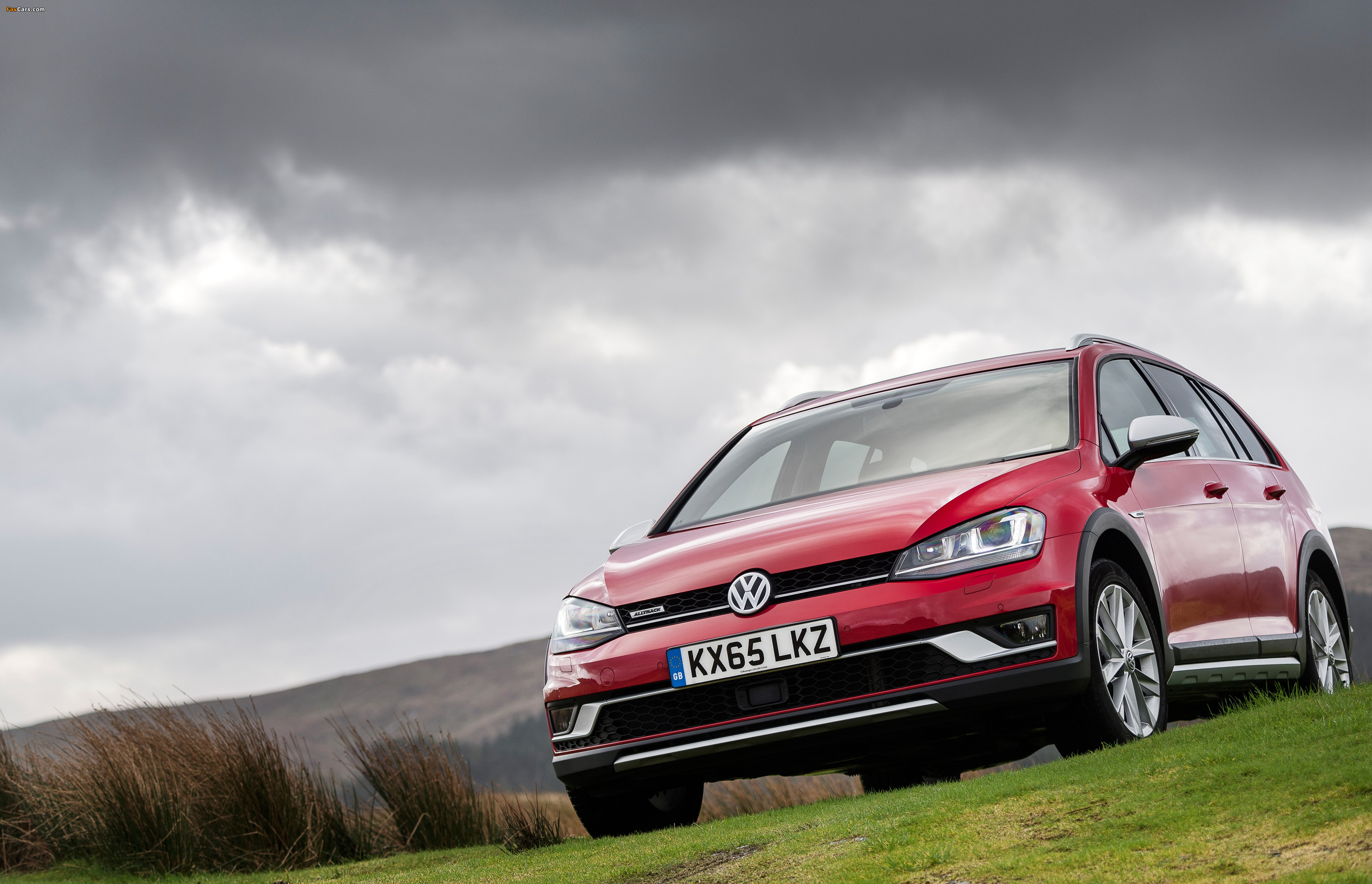 Volkswagen Golf Alltrack UK-spec (Typ 5G) 2015 images (3600 x 2320)