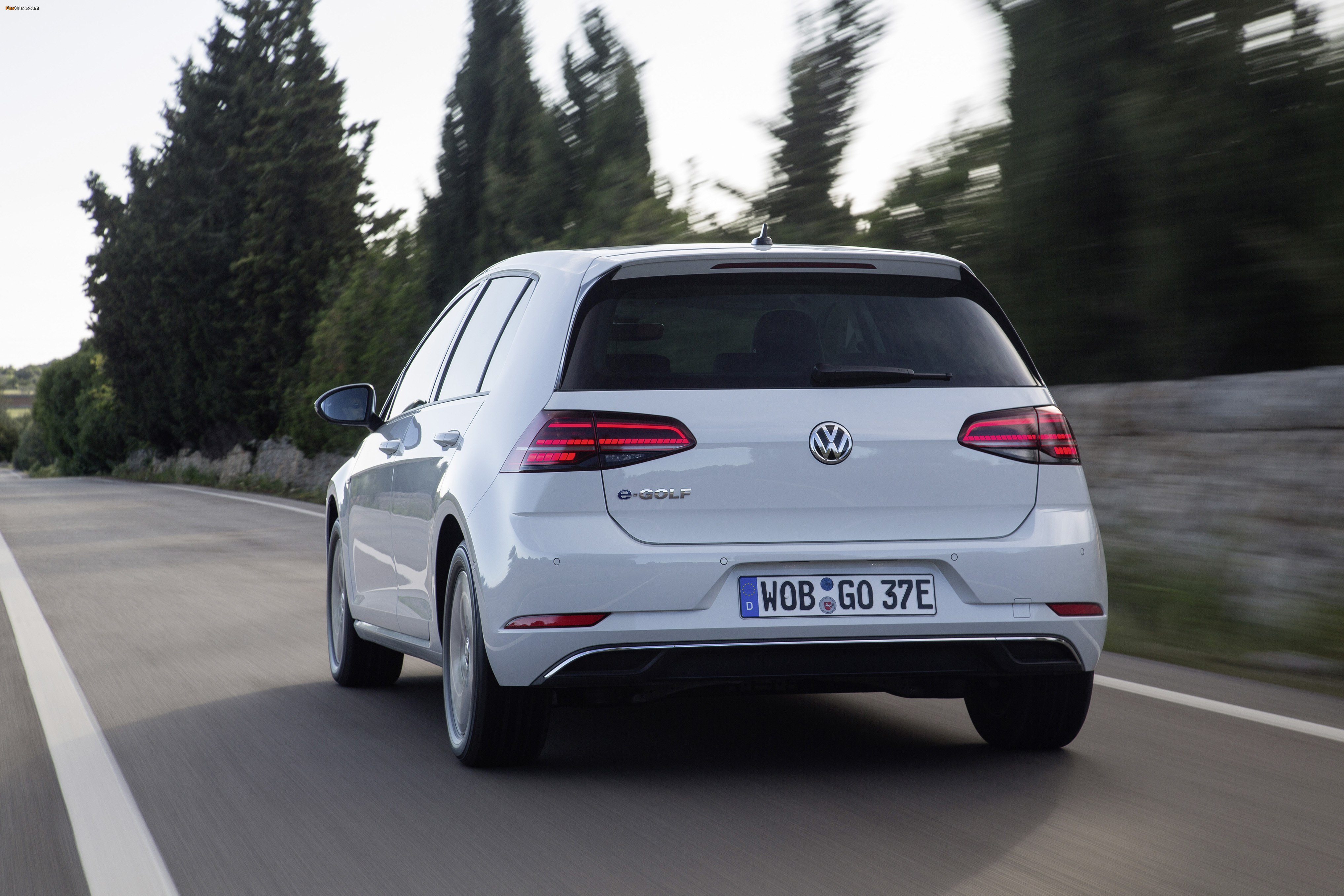 Volkswagen e-Golf (Type 5G) 2017 images (4069 x 2713)