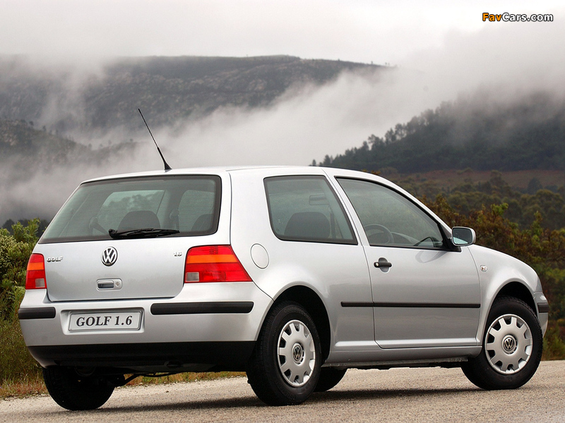 Volkswagen Golf 1.6 3-door ZA-spec (Typ 1J) 1997–2003 wallpapers (800 x 600)