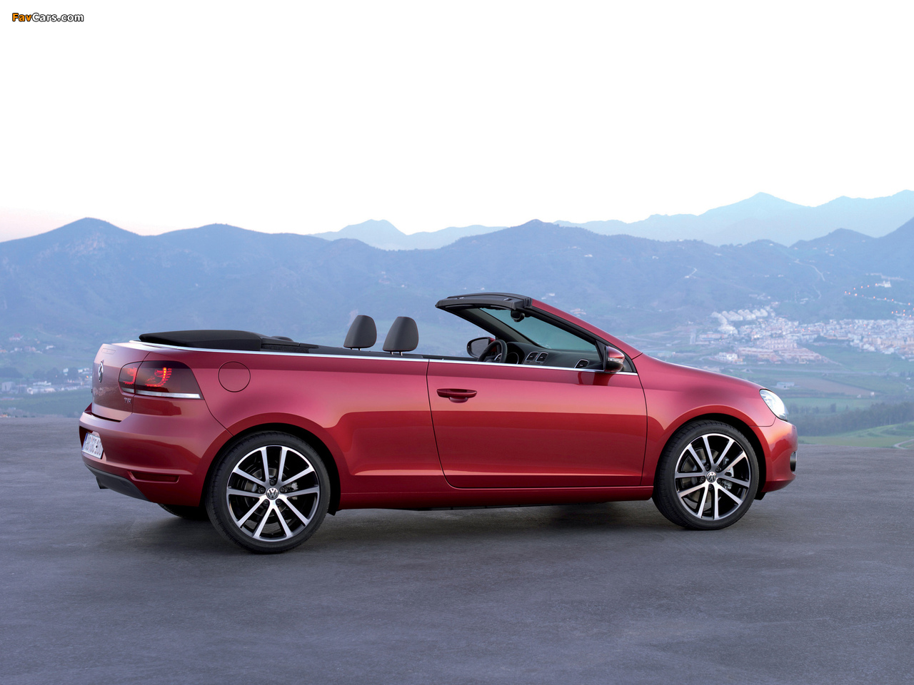 Volkswagen Golf Cabrio (Typ 5K) 2011 wallpapers (1280 x 960)