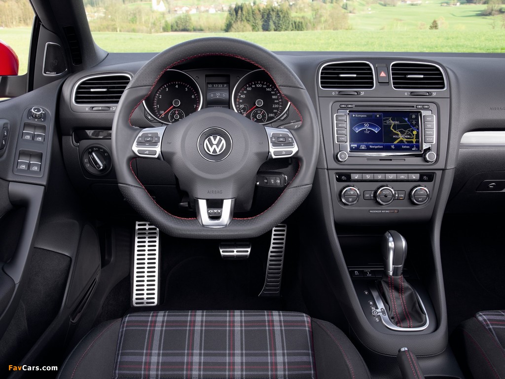 Volkswagen Golf GTI Cabriolet (Typ 5K) 2012 wallpapers (1024 x 768)