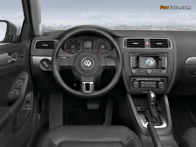 Images of Volkswagen Jetta (Typ 1B) 2010 (640 x 480)