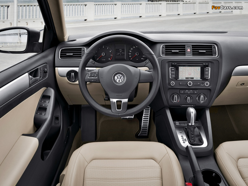 Images of Volkswagen Jetta US-spec (VI) 2010 (800 x 600)