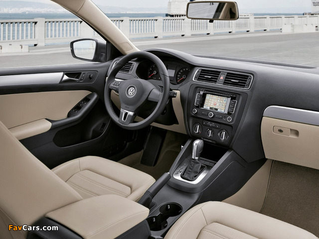 Images of Volkswagen Jetta US-spec (VI) 2010 (640 x 480)