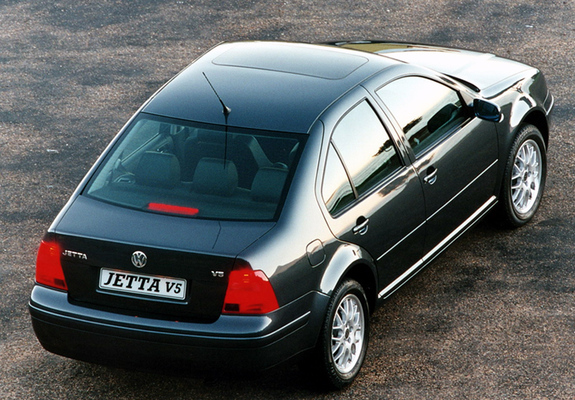 Photos of Volkswagen Jetta Sedan ZA-spec (IV) 1998–2003