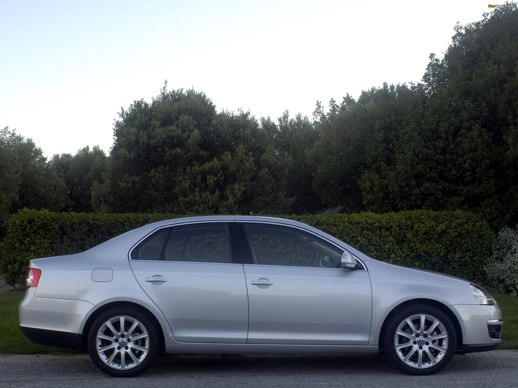 Photos of Volkswagen Jetta 2.0 TDI ZA-spec (Typ 1K) 2005–10 (2048 x 1536)