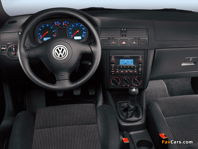 Volkswagen Jetta Wolfsburg Edition (IV) 2003 pictures (640 x 480)