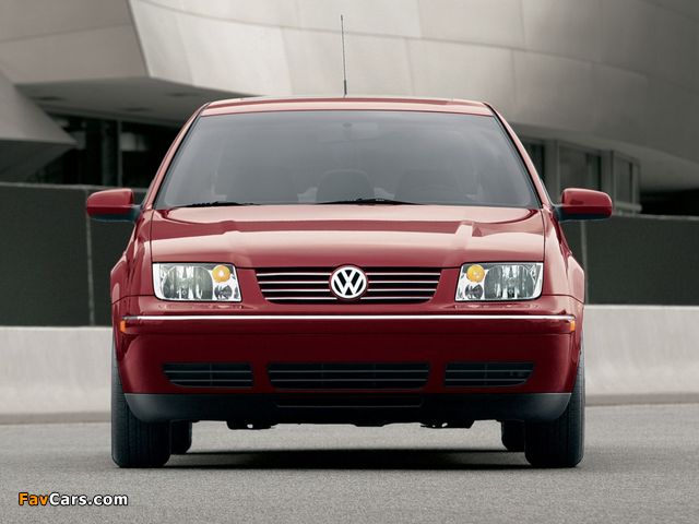 Volkswagen Jetta Sedan (IV) 2003–05 wallpapers (640 x 480)