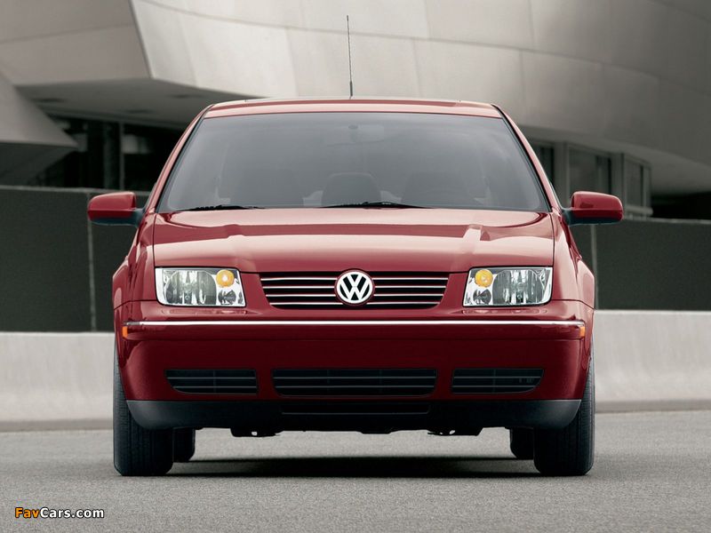 Volkswagen Jetta Sedan (IV) 2003–05 wallpapers (800 x 600)