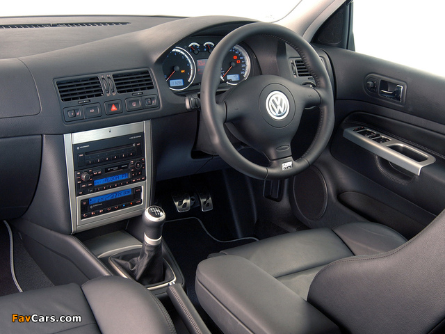 Volkswagen Jetta 1.8T R ZA-spec (IV) 2004–05 images (640 x 480)