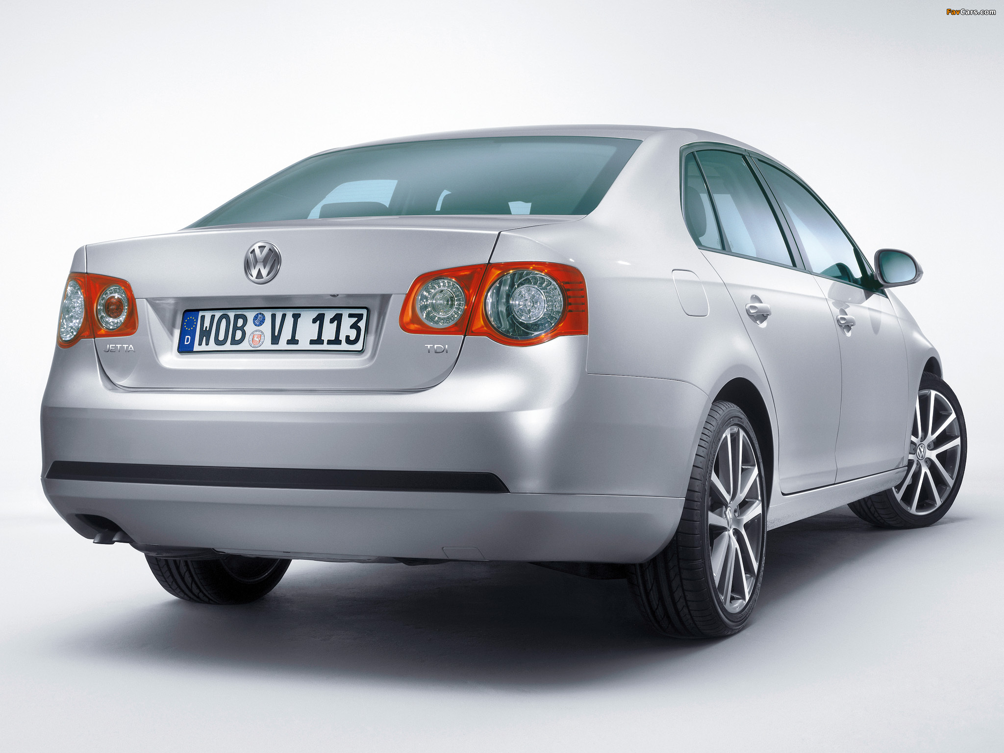 Volkswagen Jetta 2.0 TDI Individual (Typ 1K) 2005–10 images (2048 x 1536)