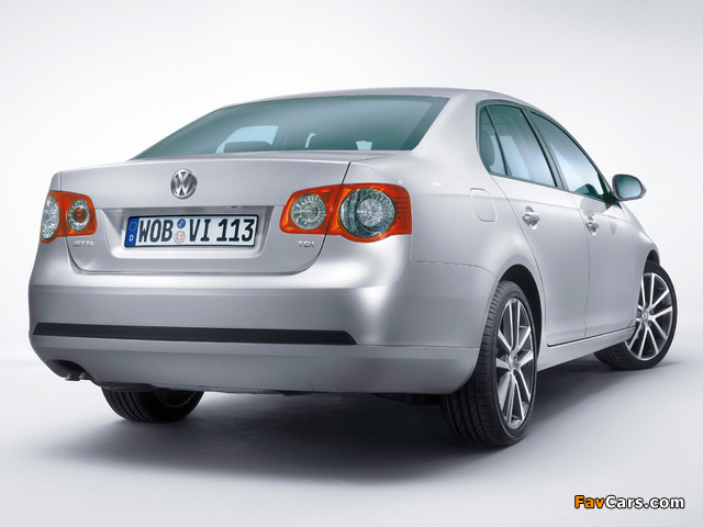 Volkswagen Jetta 2.0 TDI Individual (Typ 1K) 2005–10 images (640 x 480)