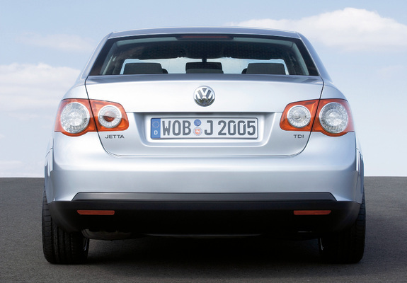 Volkswagen Jetta (V) 2005–10 pictures