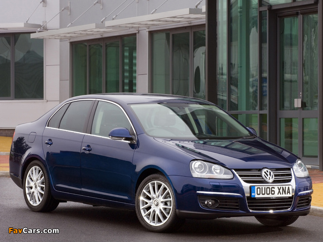 Volkswagen Jetta UK-spec (Typ 1K) 2005–10 pictures (640 x 480)