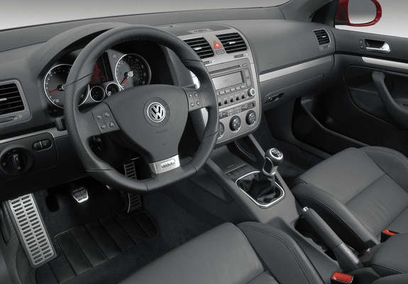 Volkswagen GLI (Typ 1K) 2006–10 photos