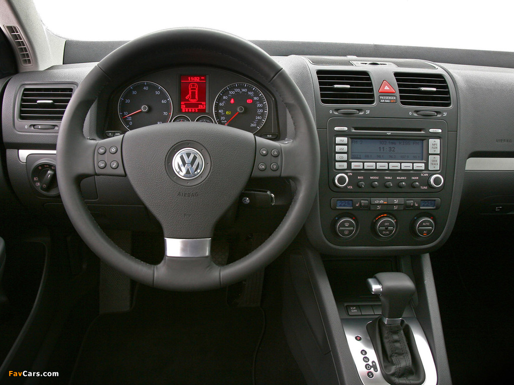 Volkswagen Jetta Variant (Typ 1K) 2007–10 images (1024 x 768)
