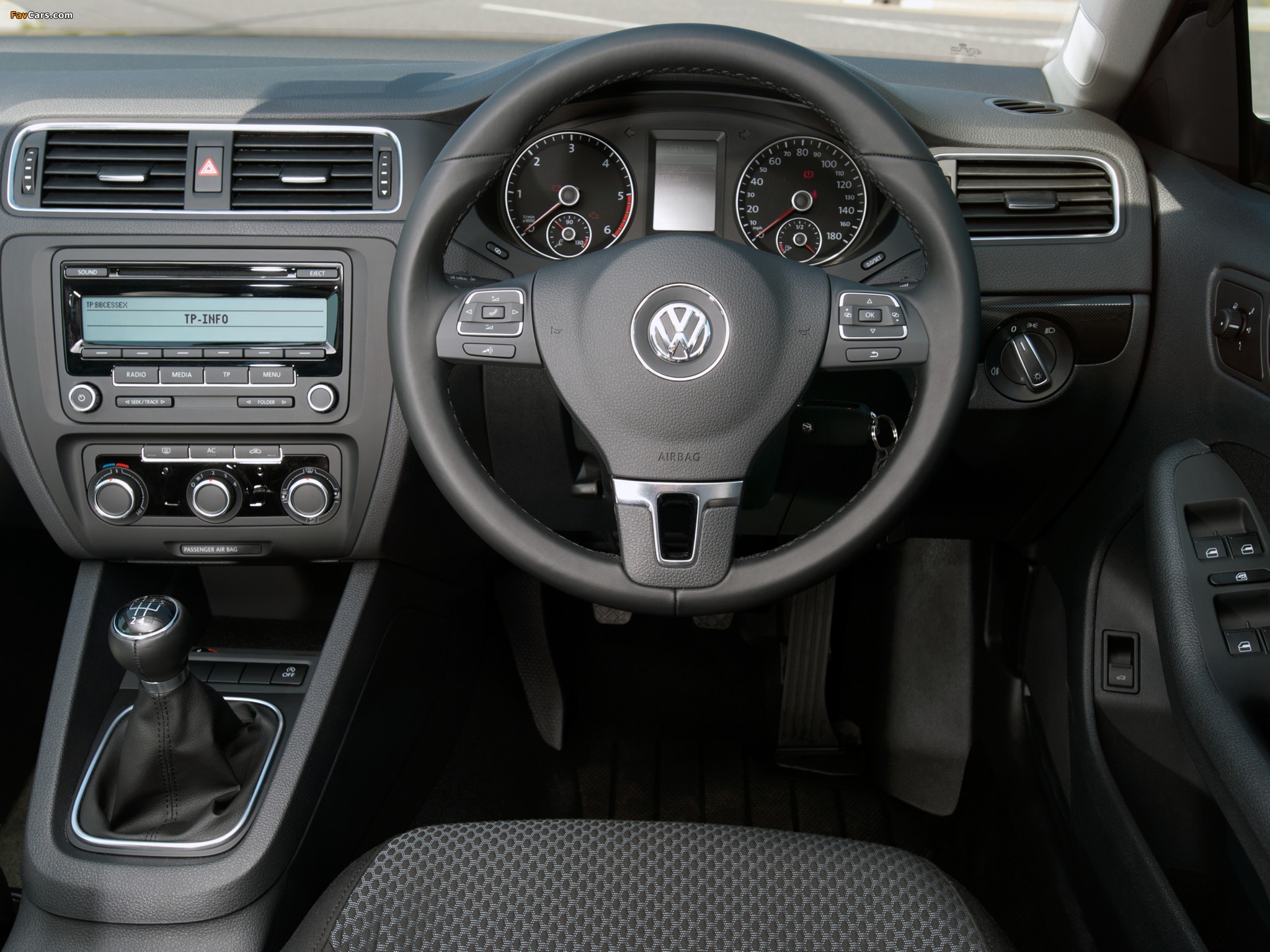 Volkswagen Jetta UK-spec (Typ 1B) 2010 images (2048 x 1536)