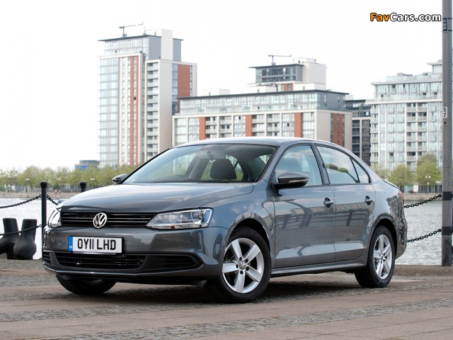 Volkswagen Jetta UK-spec (Typ 1B) 2010 photos (640 x 480)