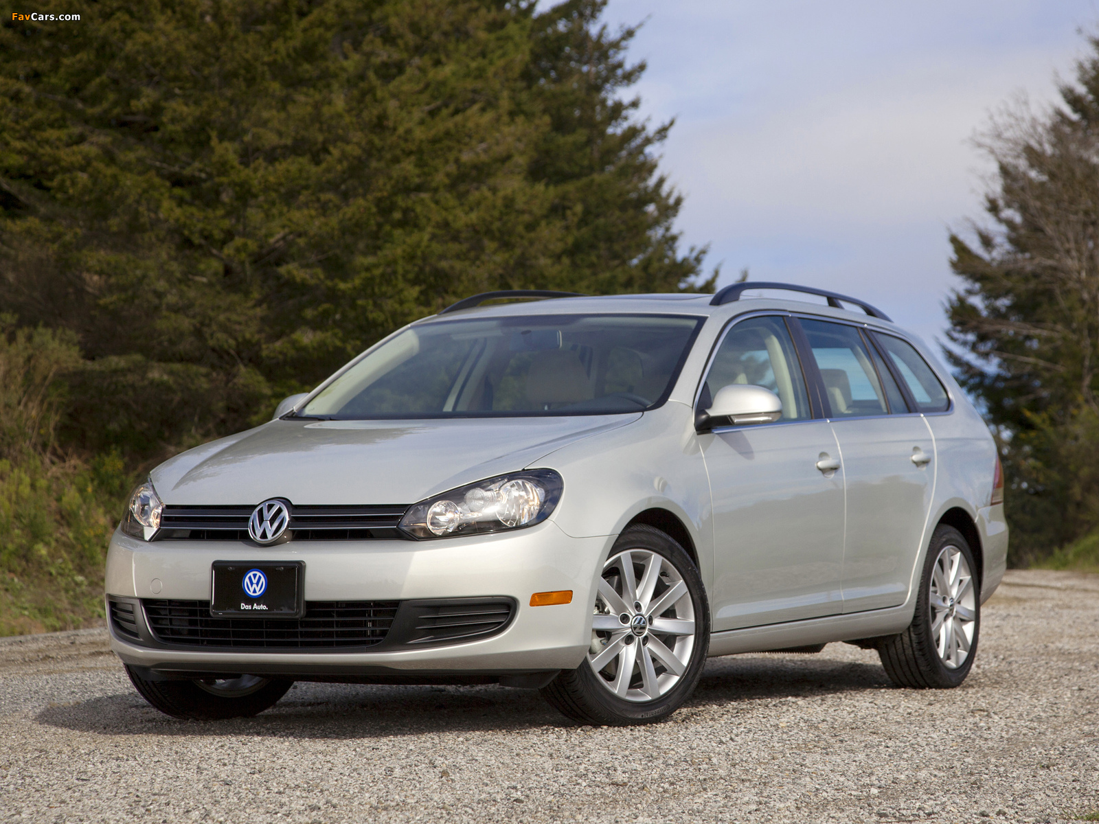 Volkswagen Jetta Sportwagen 2010 pictures (1600 x 1200)