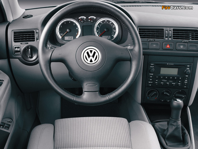 Volkswagen Jetta GLI Sedan (IV) pictures (640 x 480)