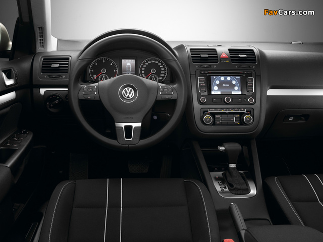 Volkswagen Jetta Freestyle (Typ 1K) 2010 wallpapers (640 x 480)