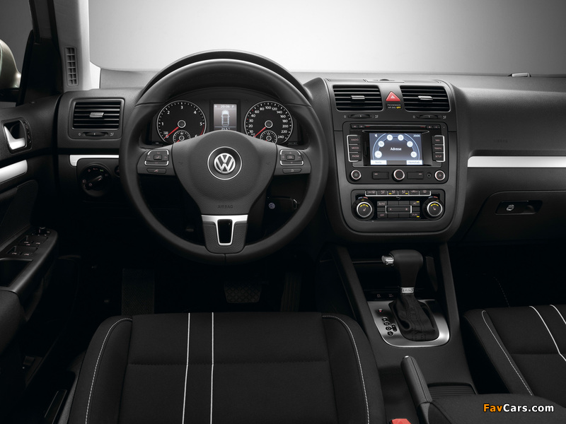 Volkswagen Jetta Freestyle (Typ 1K) 2010 wallpapers (800 x 600)