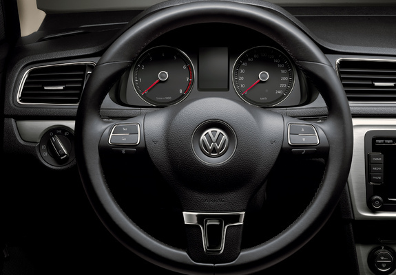 Volkswagen Lavida 2012 photos