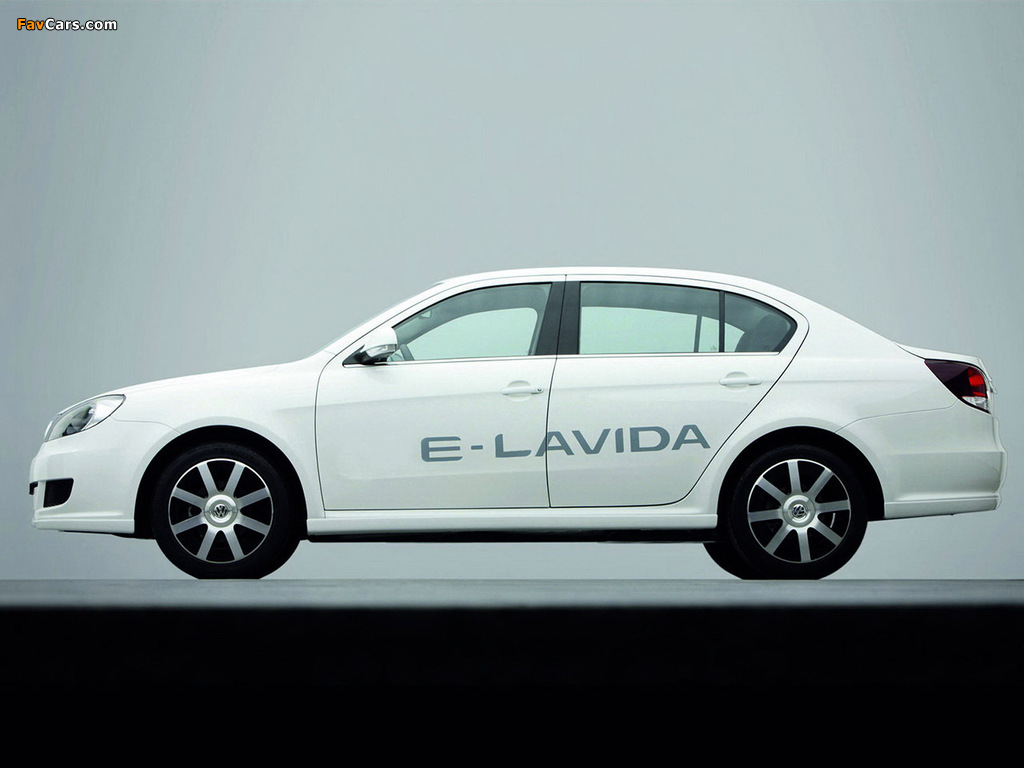 Volkswagen E-Lavida Concept 2010 wallpapers (1024 x 768)