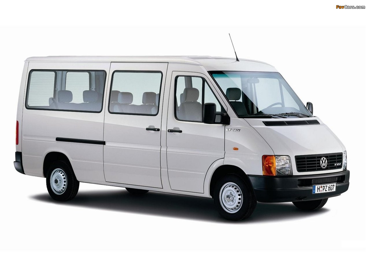 Volkswagen LT Minibus (II) 1996–2006 images (1280 x 960)