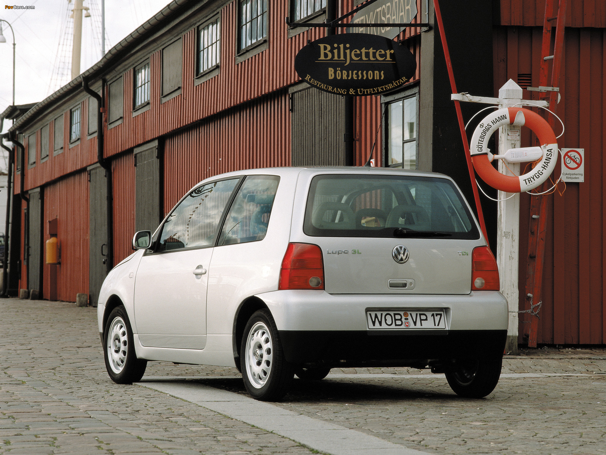 Photos of Volkswagen Lupo 3L TDI (Typ 6E) 1999–2005 (2048 x 1536)