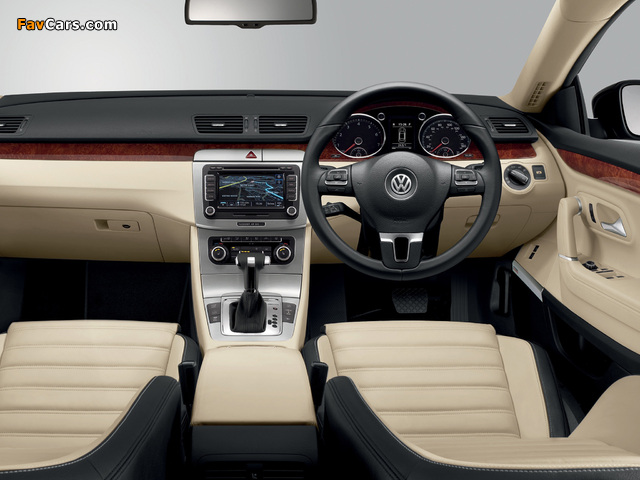 Photos of Volkswagen Passat CC UK-spec 2008–11 (640 x 480)
