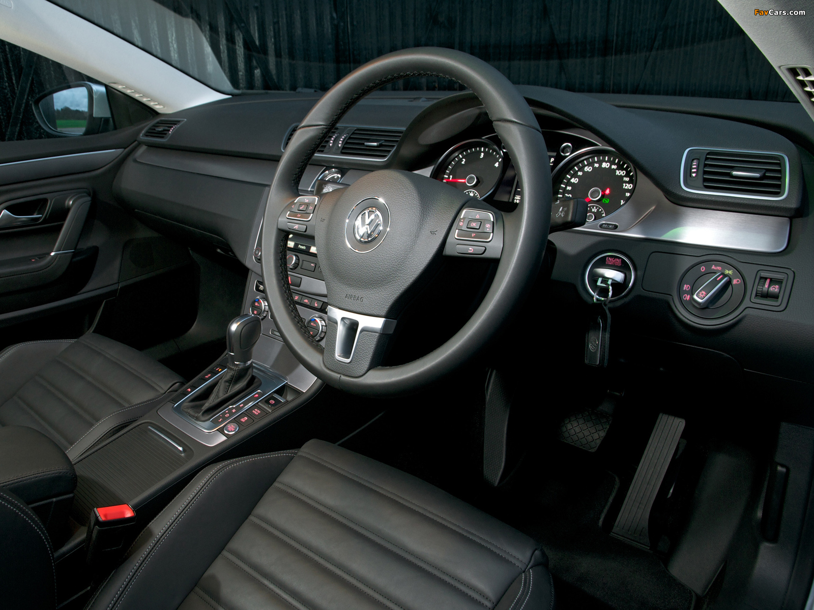 Volkswagen CC BlueMotion UK-spec 2012 photos (1600 x 1200)