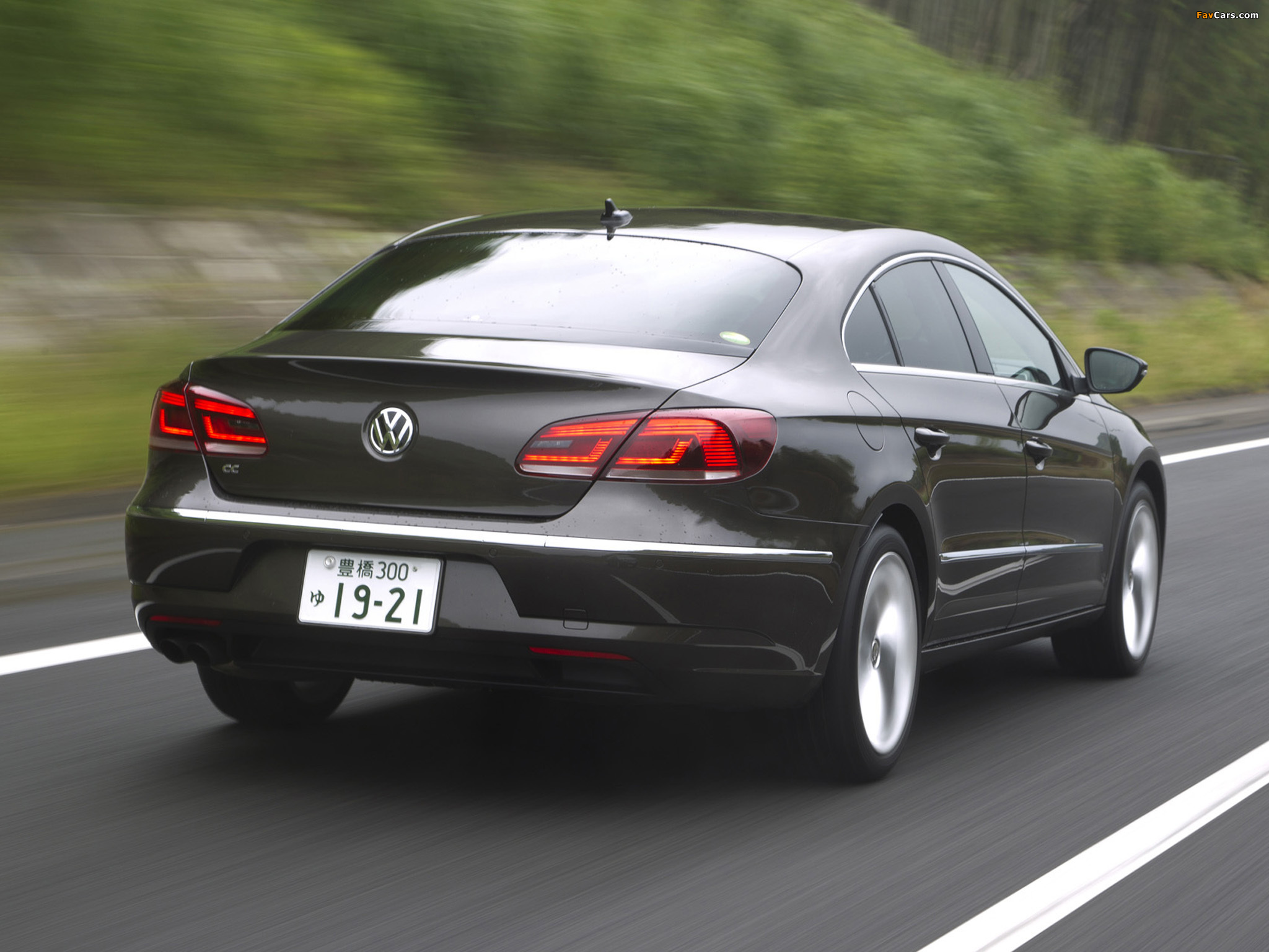 Volkswagen CC JP-spec 2012 wallpapers (2048 x 1536)