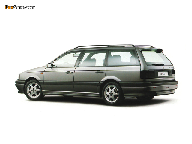 Images of Volkswagen Passat VR6 Variant (B3) 1991–93 (640 x 480)
