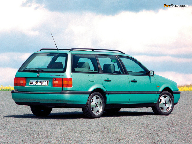 Images of Volkswagen Passat Variant (B4) 1993–97 (800 x 600)