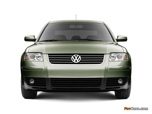 Images of Volkswagen Passat 1.8T Sedan US-spec (B5+) 2000–05 (640 x 480)