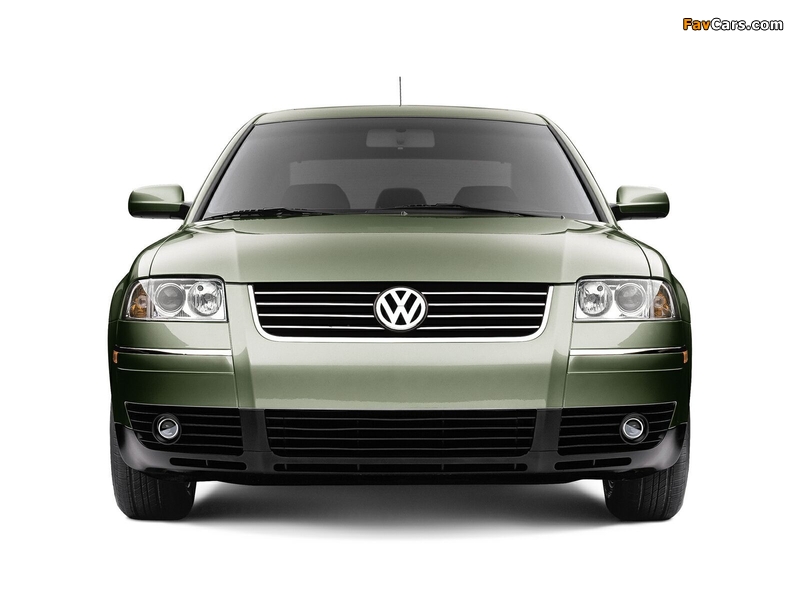 Images of Volkswagen Passat 1.8T Sedan US-spec (B5+) 2000–05 (800 x 600)