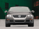 Images of Volkswagen Passat 3.6 4MOTION Sedan US-spec (B6) 2005–10