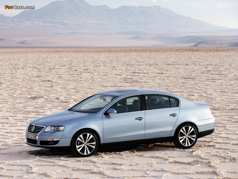 Images of Volkswagen Passat 2.0 FSI Sedan (B6) 2005–10 (800 x 600)