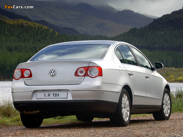 Images of Volkswagen Passat 1.9 TDI Sedan ZA-spec (B6) 2005–08 (640 x 480)