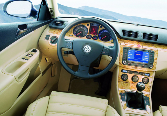 Images of Volkswagen Passat Variant (B6) 2005–10