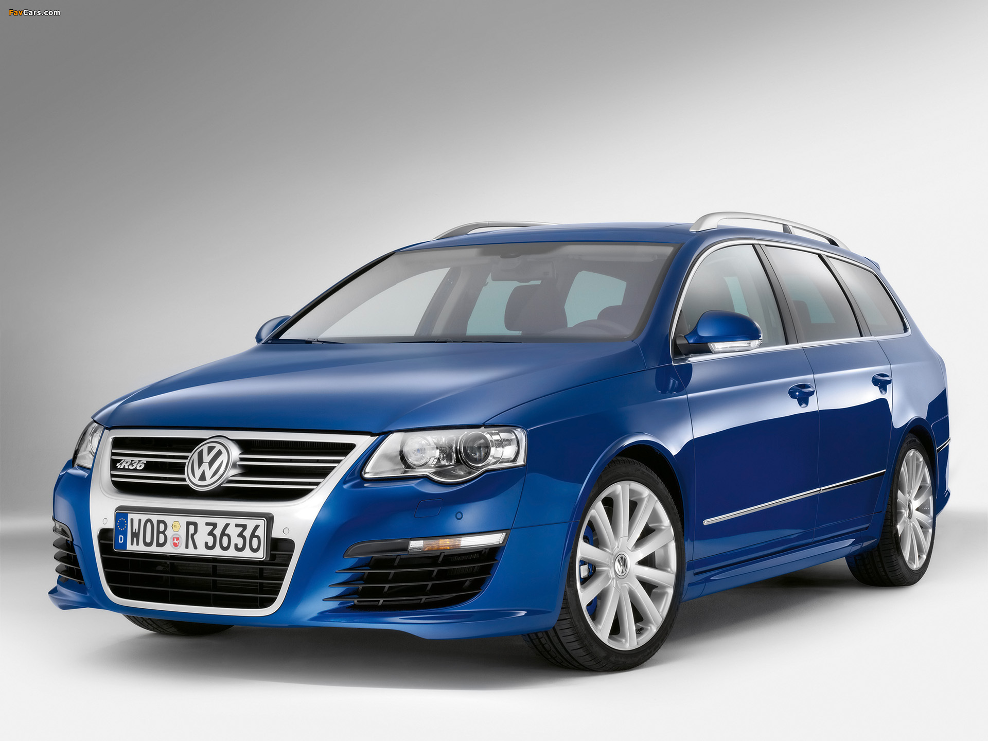 Images of Volkswagen Passat R36 Variant (B6) 2007–10 (1920 x 1440)