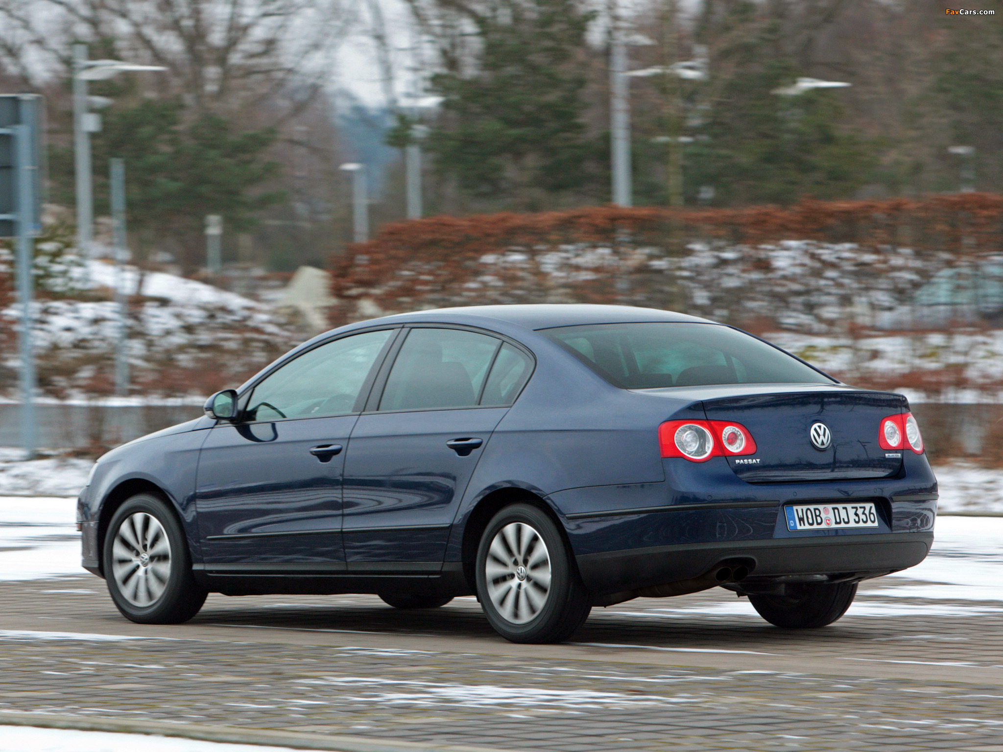 Images of Volkswagen Passat BlueTDI Sedan (B6) 2009–10 (2048 x 1536)