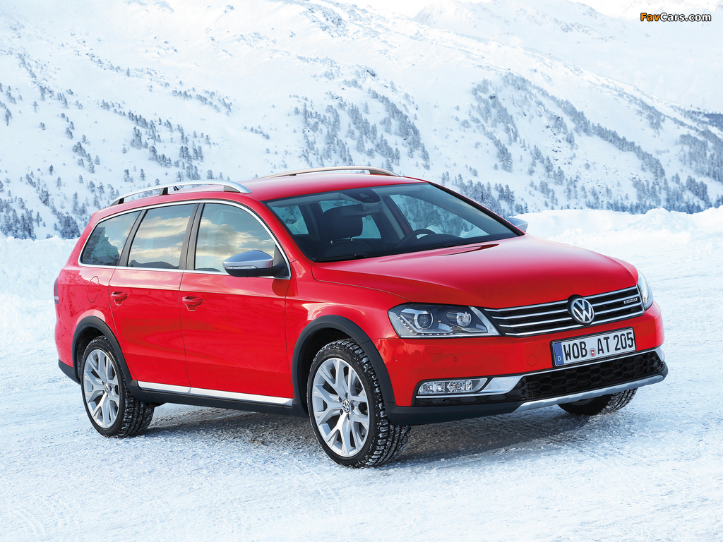 Images of Volkswagen Passat Alltrack (B7) 2012 (1024 x 768)