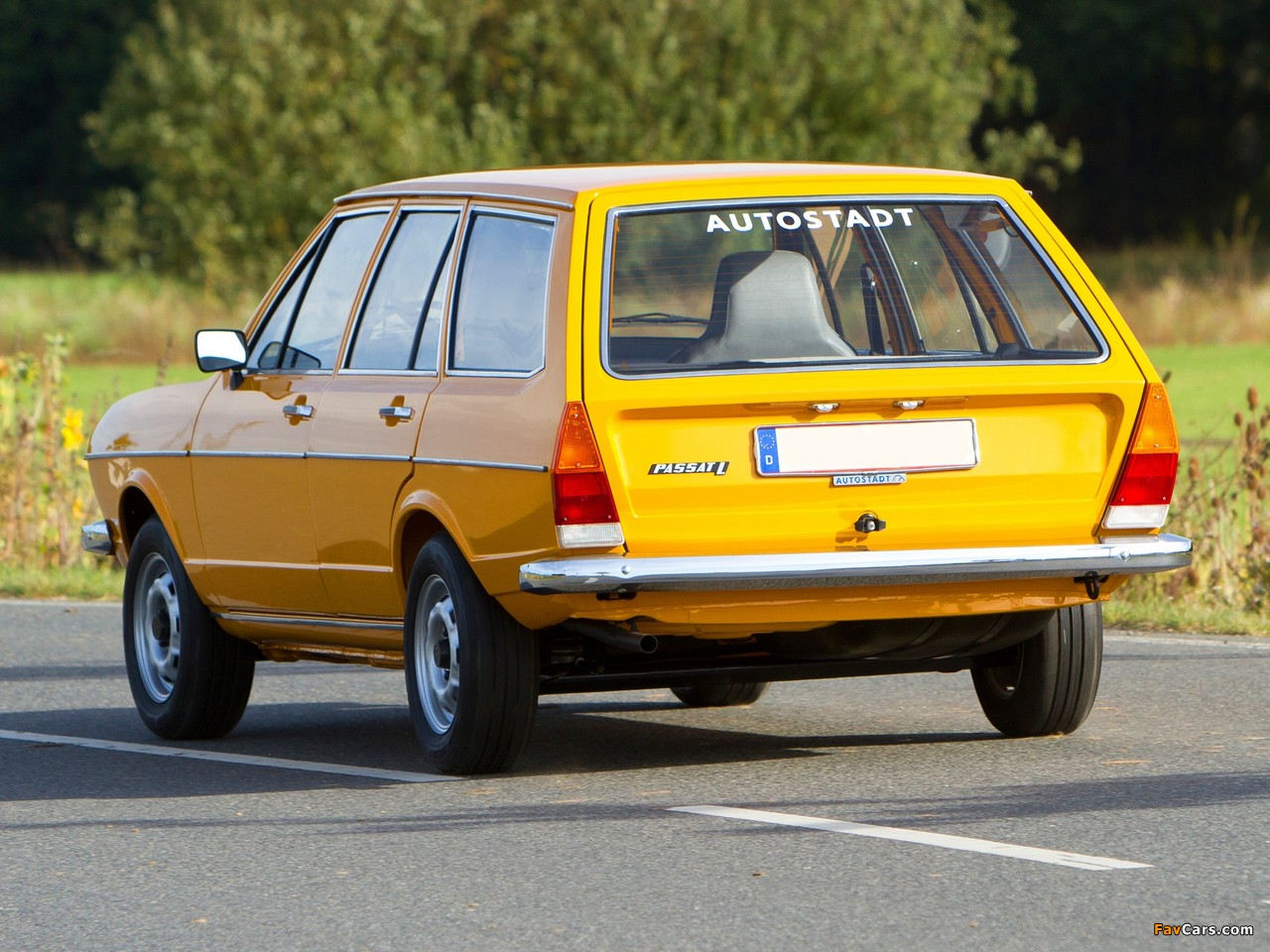 Photos of Volkswagen Passat Variant (B1) 1974–77 (1280 x 960)