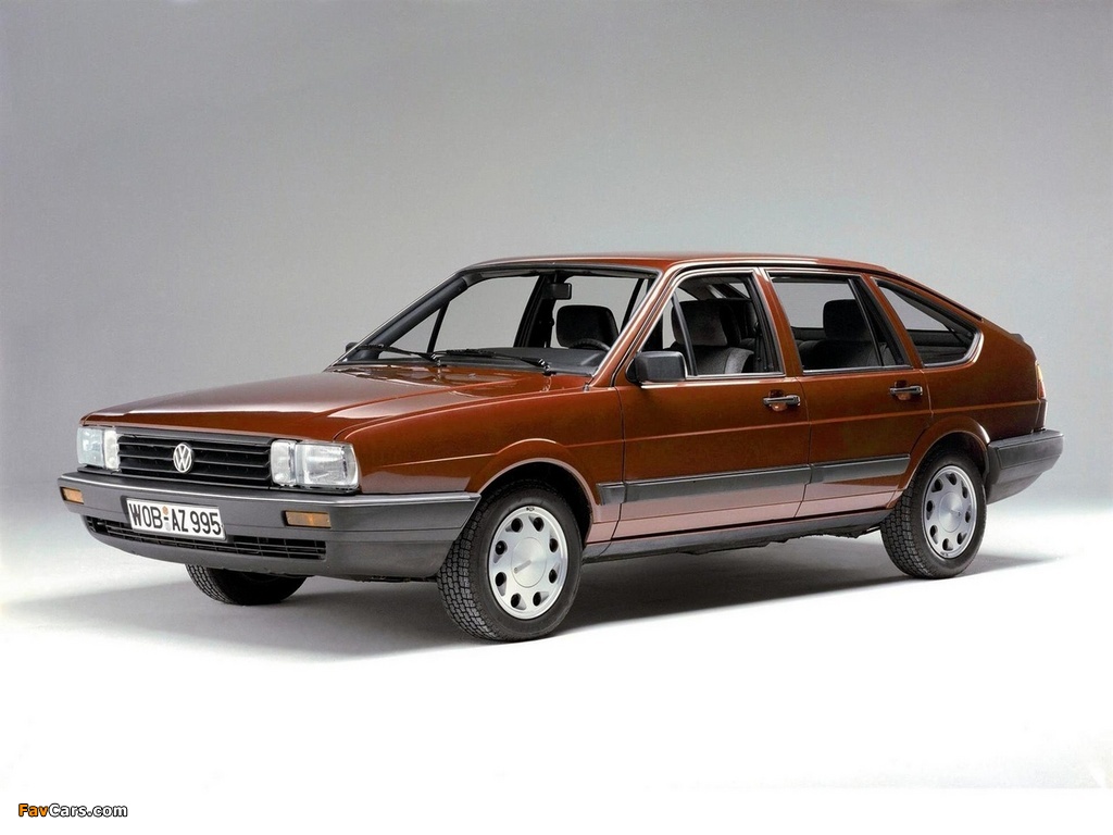 Photos of Volkswagen Passat 5-door (B2) 1980–88 (1024 x 768)