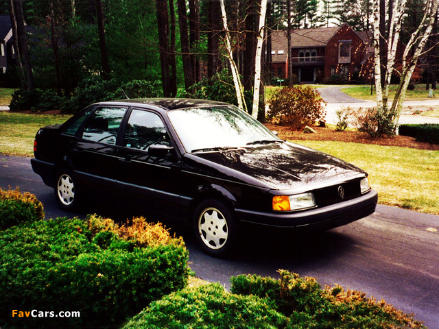 Photos of Volkswagen Passat Sedan US-spec (B3) 1988–93 (640 x 480)