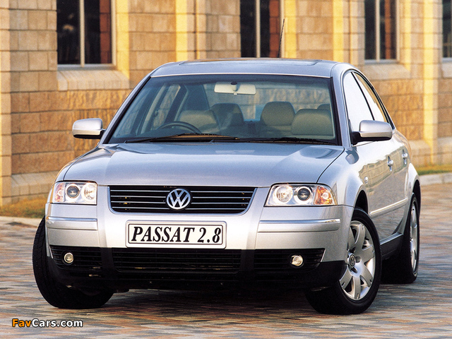 Photos of Volkswagen Passat V6 4MOTION Sedan ZA-spec (B5+) 2000–05 (640 x 480)