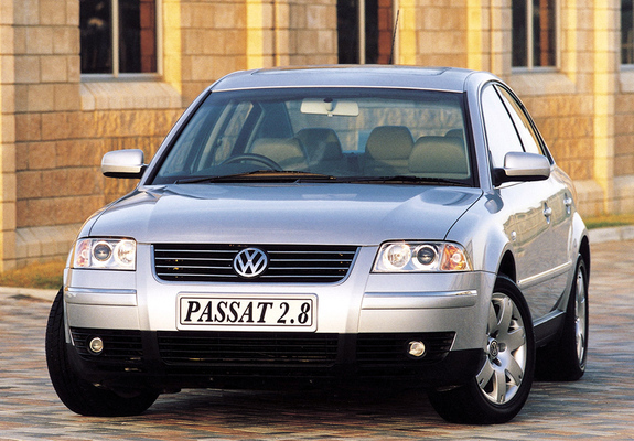 Photos of Volkswagen Passat V6 4MOTION Sedan ZA-spec (B5+) 2000–05