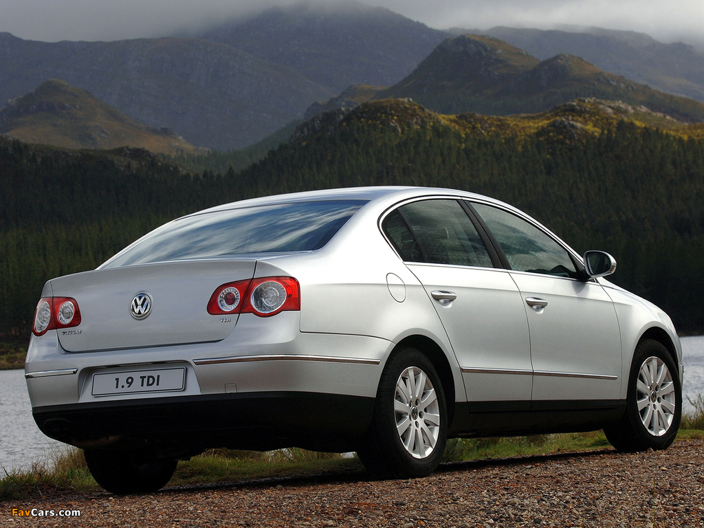 Photos of Volkswagen Passat 1.9 TDI Sedan ZA-spec (B6) 2005–08 (1024 x 768)